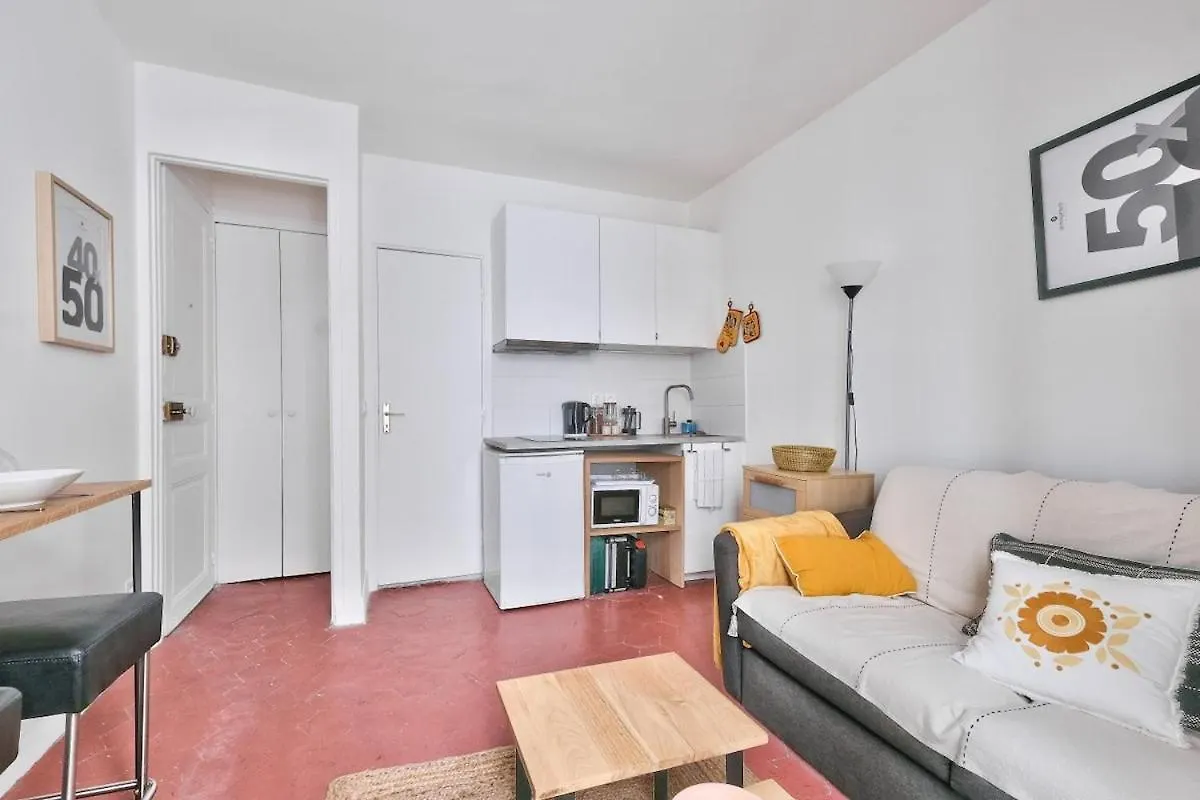 Apartment Lovely Studio Place De La Bastille Paris