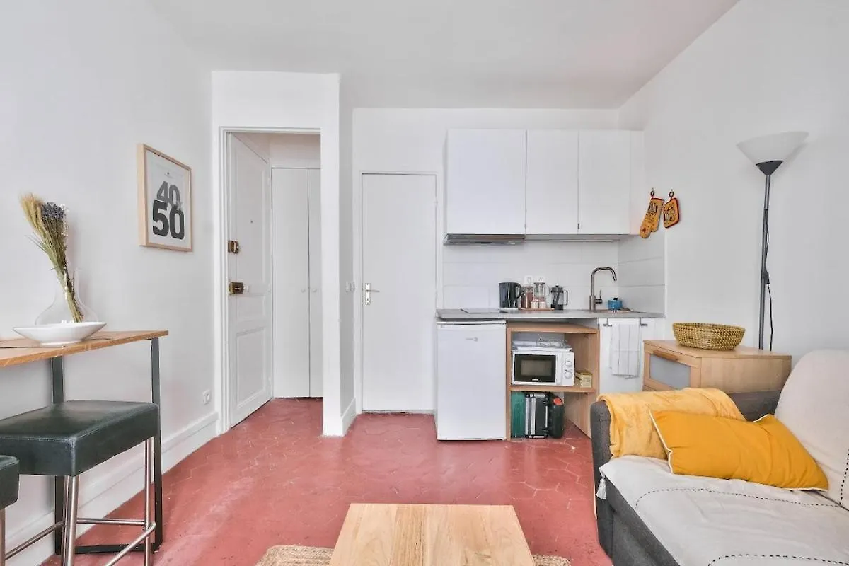Lovely Studio Place De La Bastille Paris Apartment